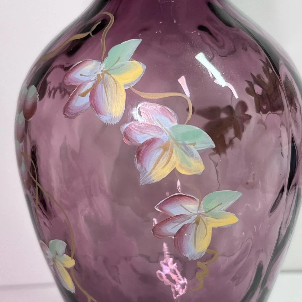 Vintage Fenton Plum Amethyst Diamond Optic Vase Hand Painted Grapes J Cunningham